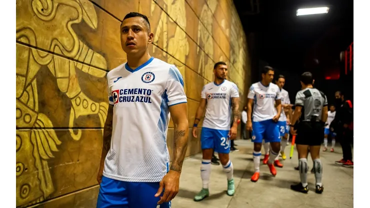 El Cata, el patrón, el más fiel a Cruz Azul, está de cumpleaños