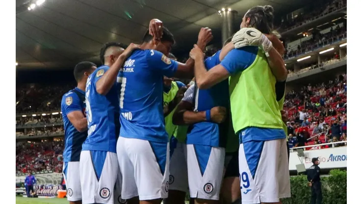 Cruz Azul y América se miden en el Azteca.