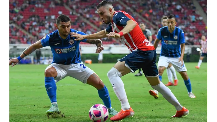 Cruz Azul se adelantó 1-0 ante Chivas.