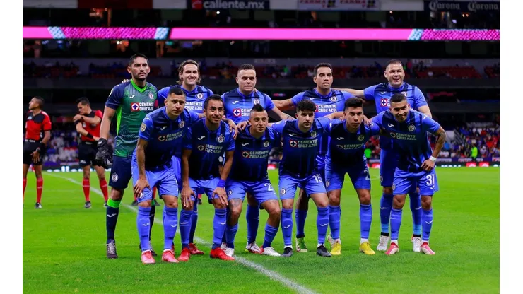 Cruz Azul y un gesto noble con un trabajador.