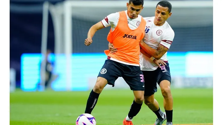 Directiva de Cruz Azul adelanta las salidas y renovaciones del plantel