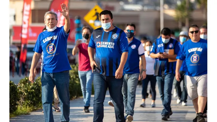 ¿Por qué se debilitó la porra de Cruz Azul con la mudanza al Azteca?