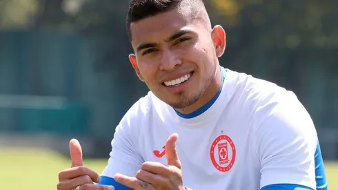 Orbelín Pineda vive sus últimos días como jugador de Cruz Azul.