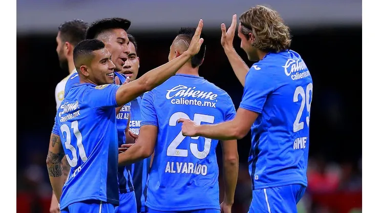 Cruz Azul tendrá equipo completo contra Atlas.