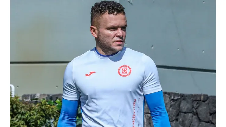 Jonathan Rodríguez ha entrenado al parejo con Cruz Azul.