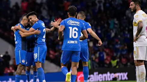 Cruz Azul ya le gana a Tigres.