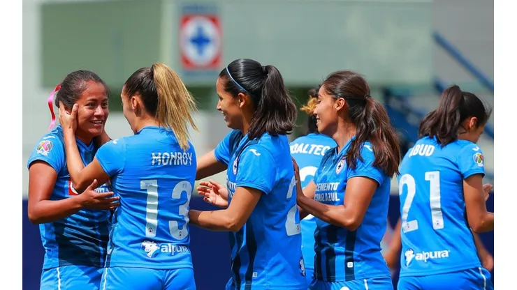 Magaly Cortés firmó el gol para la ventaja de Cruz Azul.