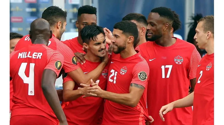 Stephen Eustáquio volverá a pisar el estadio Azteca con Canadá