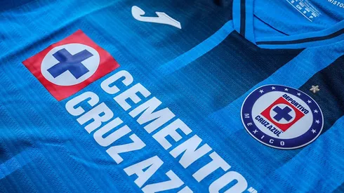 Joma mejoró oferta a Cruz Azul para no perder el patrocinio.