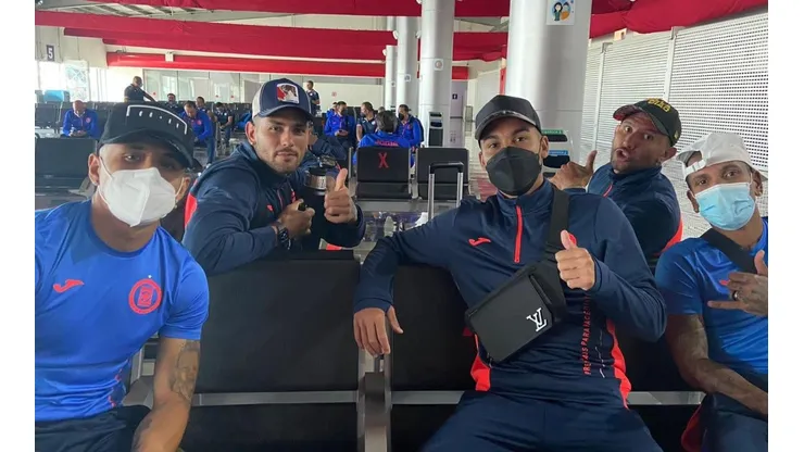 Cruz Azul viaja con plantel completo para el Campeones Cup