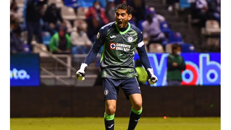 Chuy Corona se luce en el once ideal de la jornada 10 de Liga MX
