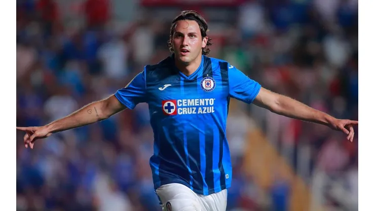 Santiago Giménez suma cuatro goles en el Apertura 2021.