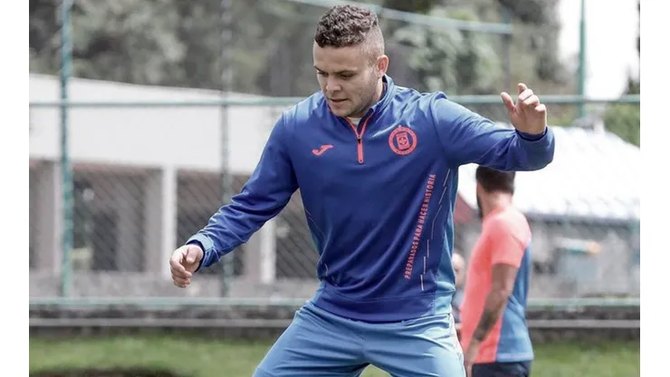 Jonathan Rodríguez se sumó a la lista de lesionados de Cruz Azul.