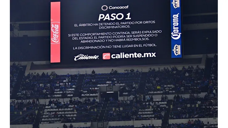 Concacaf investigará a la afición de Cruz Azul por el grito homofóbico