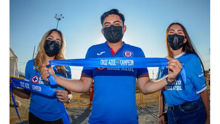 La afición de Cruz Azul se ilusiona con la remontada vs Rayados
