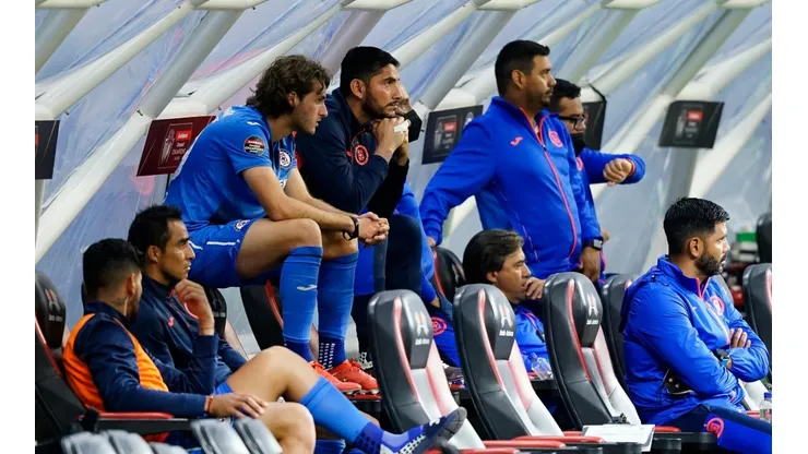 Cruz Azul cae goleado a manos de Rayados y queda eliminado