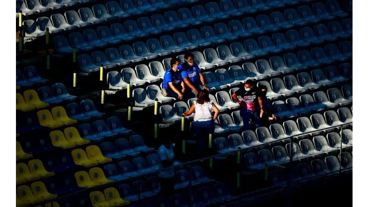 Aficionados de Cruz Azul en un duelo de Liga MX