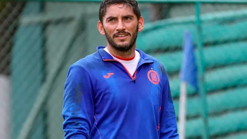 Jesús Corona volvió a ser convocado por Cruz Azul tras su lesión en la mano.