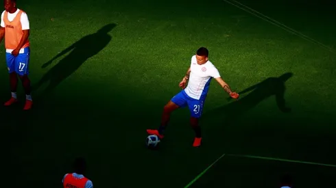 Jonathan Rodríguez en un partido con Cruz Azul