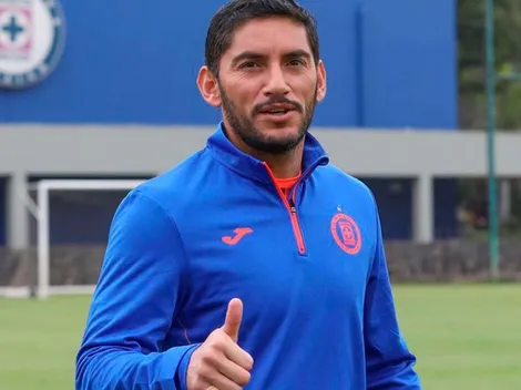 El capitán entrenó con las porteras de Cruz Azul femenil en La Noria | Video