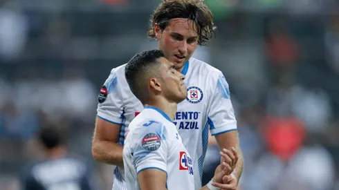 Santiago Giménez y Orbelin Pineda con Cruz Azul