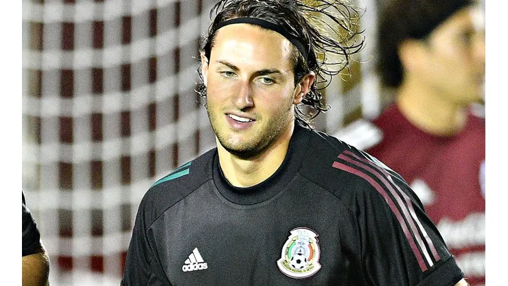 Santiago Giménez no jugó con la Selección mexicana en la triple Fecha FIFA.