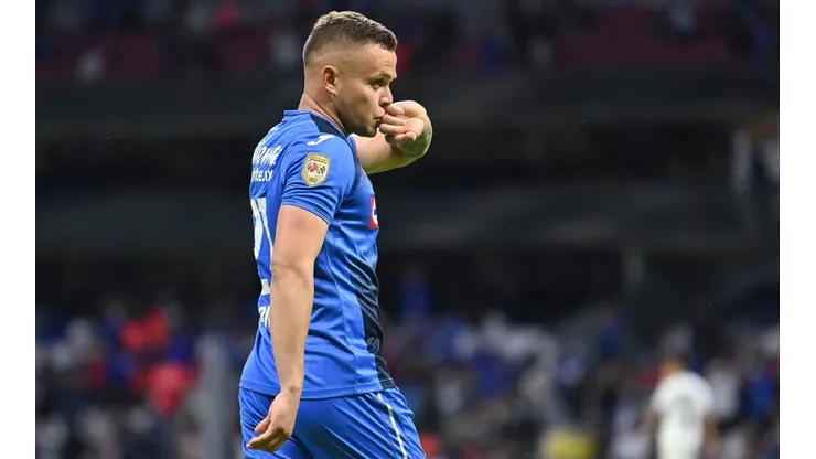 Jonathan Rodríguez es uno de los seleccionados sudamericanos de Cruz Azul.