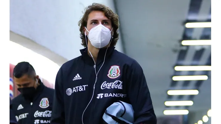 Santiago Giménez sí estuvo presente en el Estadio Azteca para el duelo del Tri ante Jamaica.