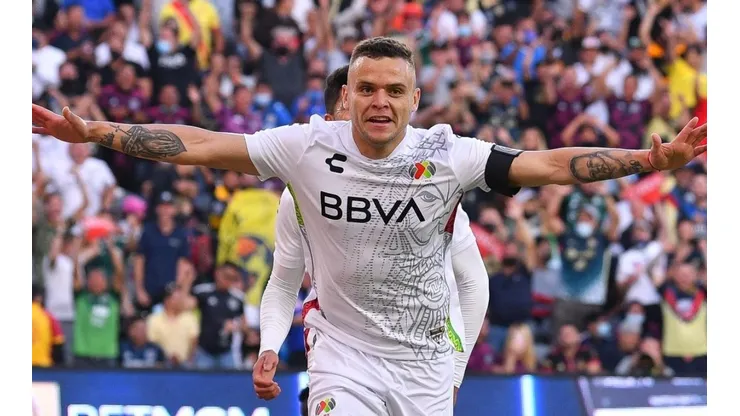Jonathan Rodríguez celebrando su tanto