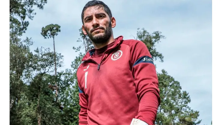 Jesús Corona ha entrenado con trabajo diferenciado del plantel.