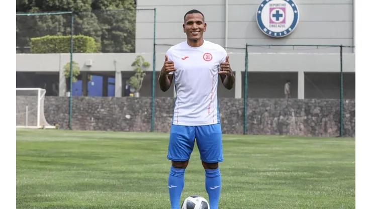 Rómulo Otero fue presentado hoy.