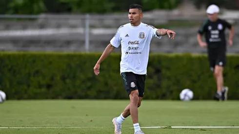 Pineda viene llegando de la Copa Oro.
