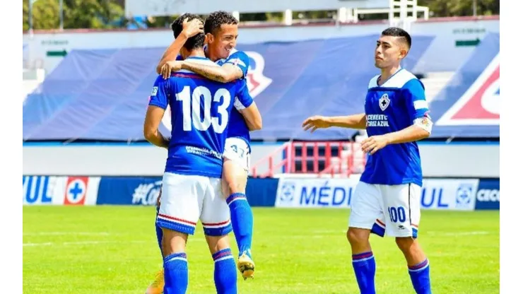 Orelién jugó dos años en Cruz Azul Hidalgo.