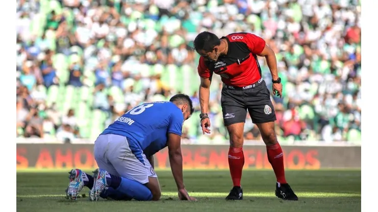 Lucas Passerini en el primer tiempo del encuentro