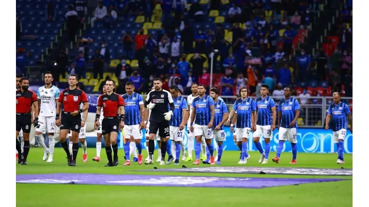 Cruz Azul empezó con el pie izquierdo la defensa del título