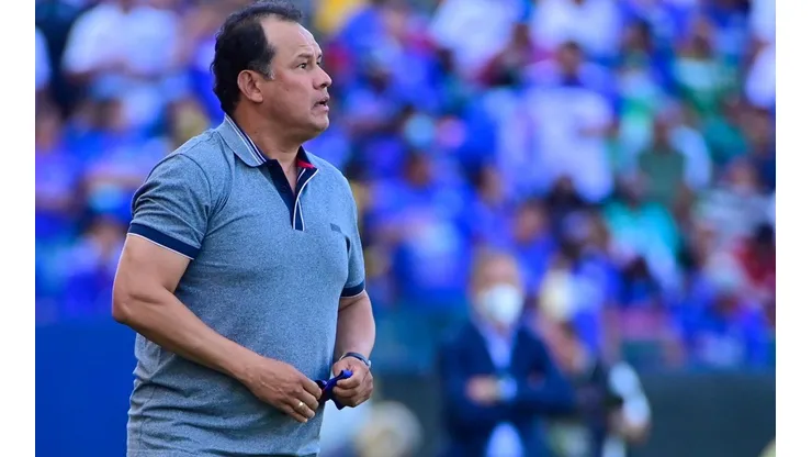 "Cruz Azul va en camino de ser un equipo de época": Reynoso