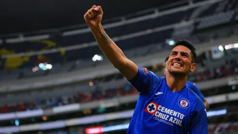 Lucas Passerini en un partido con Cruz Azul