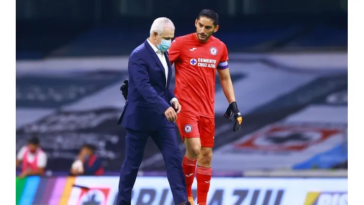 Jesús Corona junto a Javier Aguirre