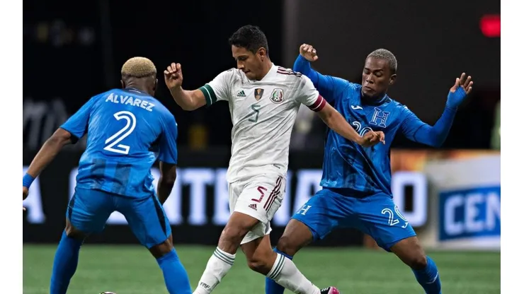 Luis Romo en un partido amistoso con el TRI