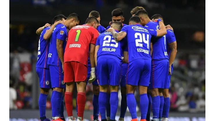 Cruz Azul en un partido del Guardianes