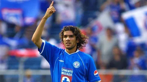 Sebastián Abreu jugó en Cruz Azul entre 2002 y 2003.