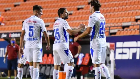 Santiago Giménez junto a Nacho Rivero