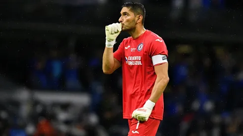 José de Jesús Corona quiere quedarse en Cruz Azul.