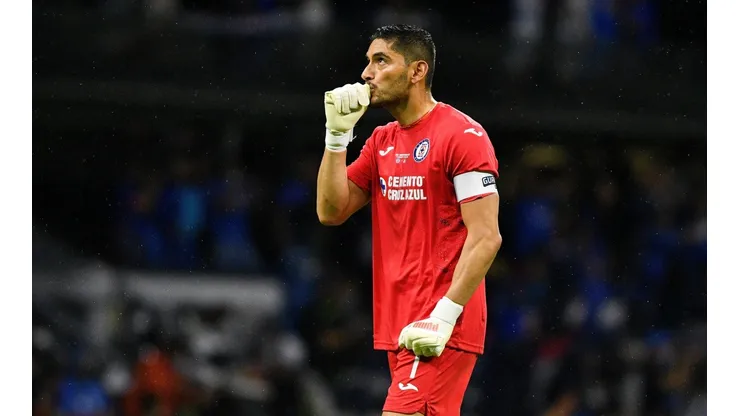 José de Jesús Corona quiere quedarse en Cruz Azul.