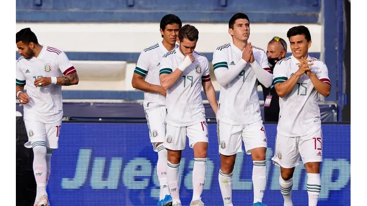 México venció por 3-2 a Australia.