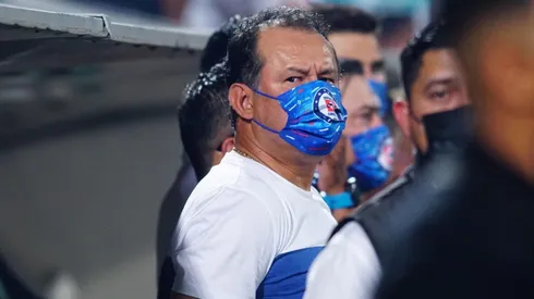 Juan Reynoso se quedará en Cruz Azul.