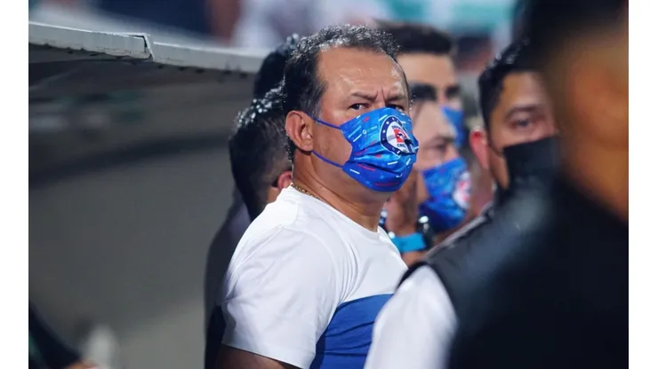 Juan Reynoso se quedará en Cruz Azul.