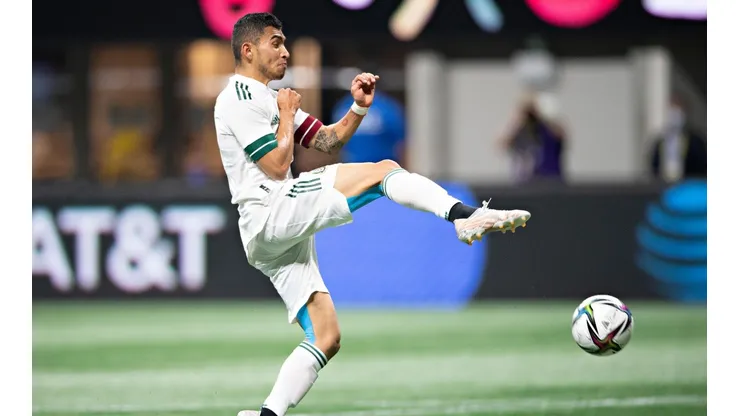 Pineda fue titular en el partido entre México y Honduras.