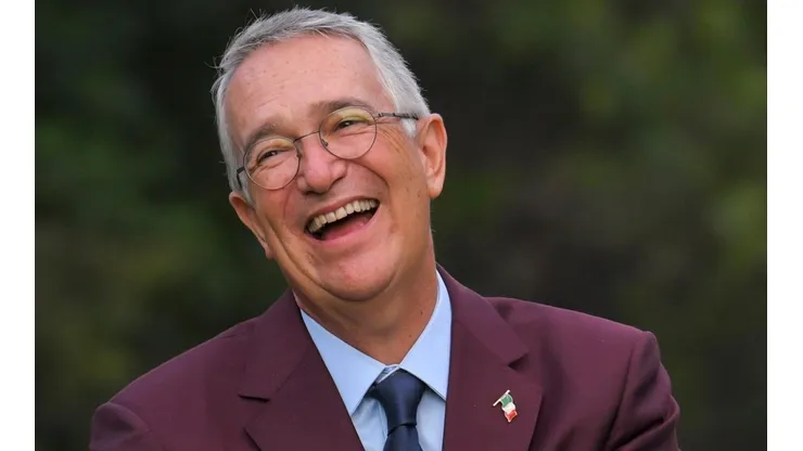 Ricardo Salinas Pliego negó intenciones de comprar a Cruz Azul.