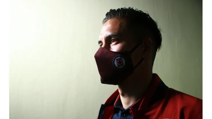 Alexis Peña en una concentración con Cruz Azul